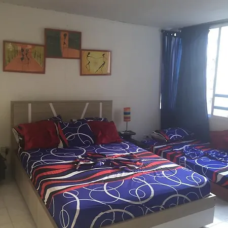 En Cartagena, Cerca Al Mar, Edificio Nuevo Conquistador *