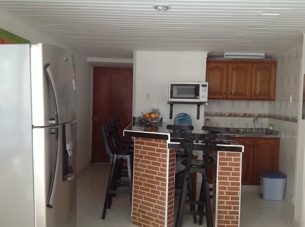 En Cartagena, Cerca Al Mar, Edificio Nuevo Conquistador Apartamento